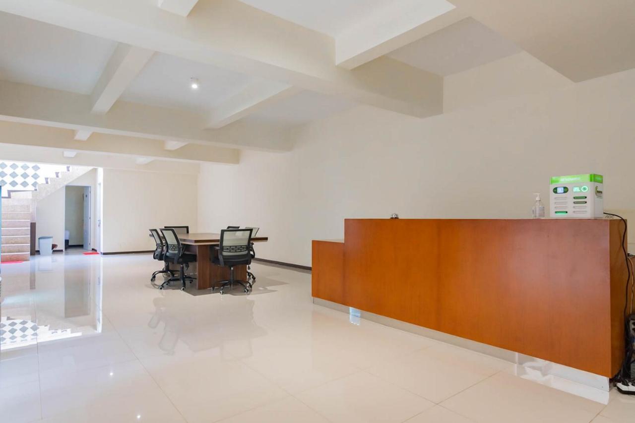 RedDoorz Plus @ Pakuan Residence Tajur Bogor Bagian luar foto