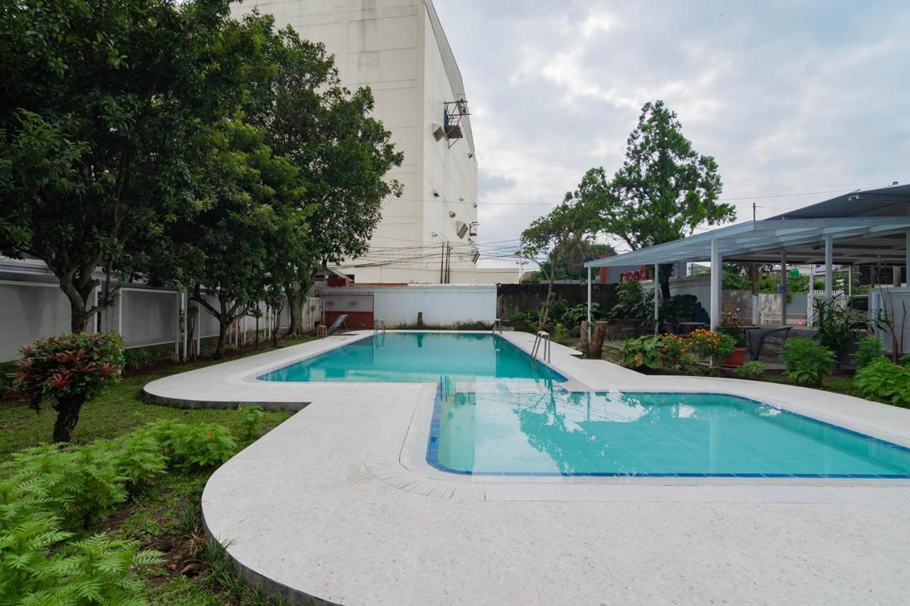 RedDoorz Plus @ Pakuan Residence Tajur Bogor Bagian luar foto